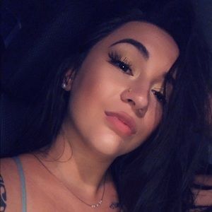 Meet your Posher, Alison